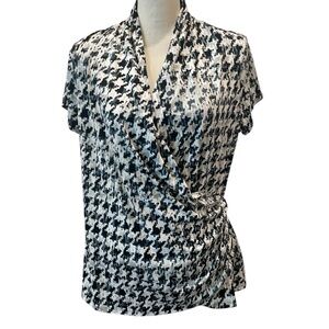 Melissa Paige Wrap Short Sleeve Top